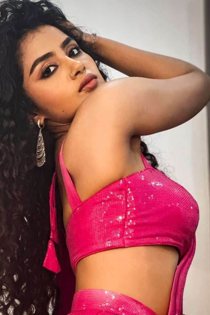 Anupama Parameswaran Images, Anupama Parameswaran IPhotos, Anupama Parameswaran Stills, Anupama Parameswaran Pics, Anupama Parameswaran Pictures, Anupama Parameswaran Saree Images, Anupama Parameswaran,