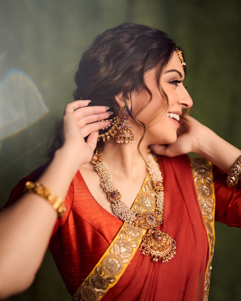 Hansika Motwani Stunning Images, Hansika Motwani Beautiful Images,Hansika Motwani  Stills, Hansika Motwani  Photos, Hansika Motwani  Pictures, Hansika Motwani 