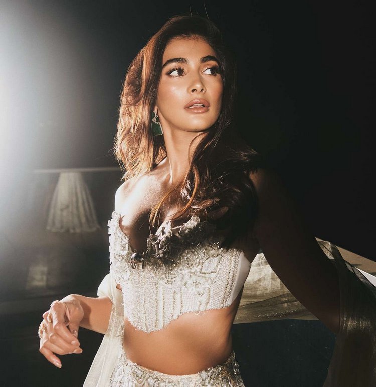 Pooja Hegde Stunning Images, Pooja Hegde Images, Pooja Hegde Photos, Pooja Hegde Stills, Pooja Hegde Pictures, Pooja Hegde Beautiful Images, Pooja Hegde.