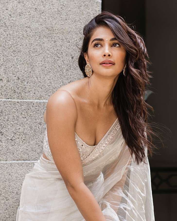 Pooja Hegde Stunning Images, Pooja Hegde Images, Pooja Hegde Photos, Pooja Hegde Stills, Pooja Hegde Pictures, Pooja Hegde Beautiful Images, Pooja Hegde.