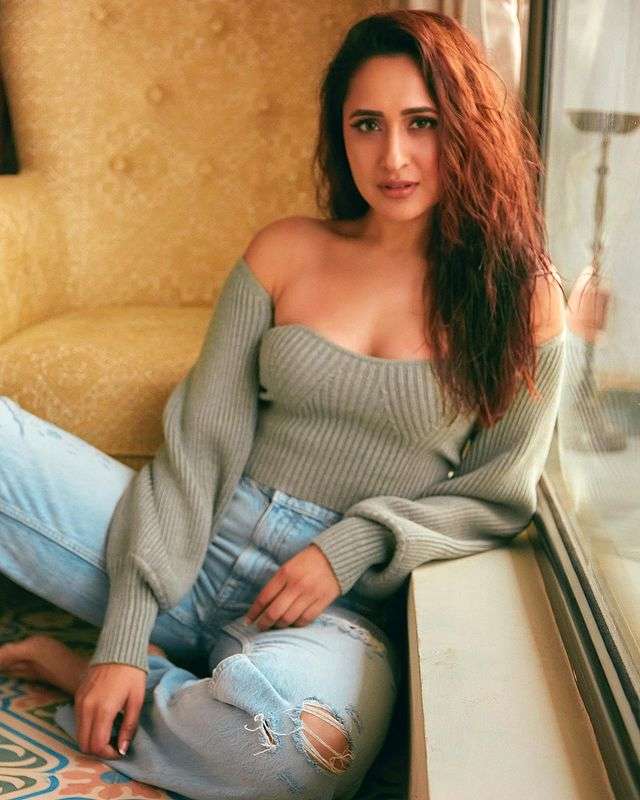 Pragya Jaiswal Images, Pragya Jaiswal Photos, Pragya Jaiswal Stills, Pragya Jaiswal Pics, Pragya Jaiswal Pictures, Pragya Jaiswal,