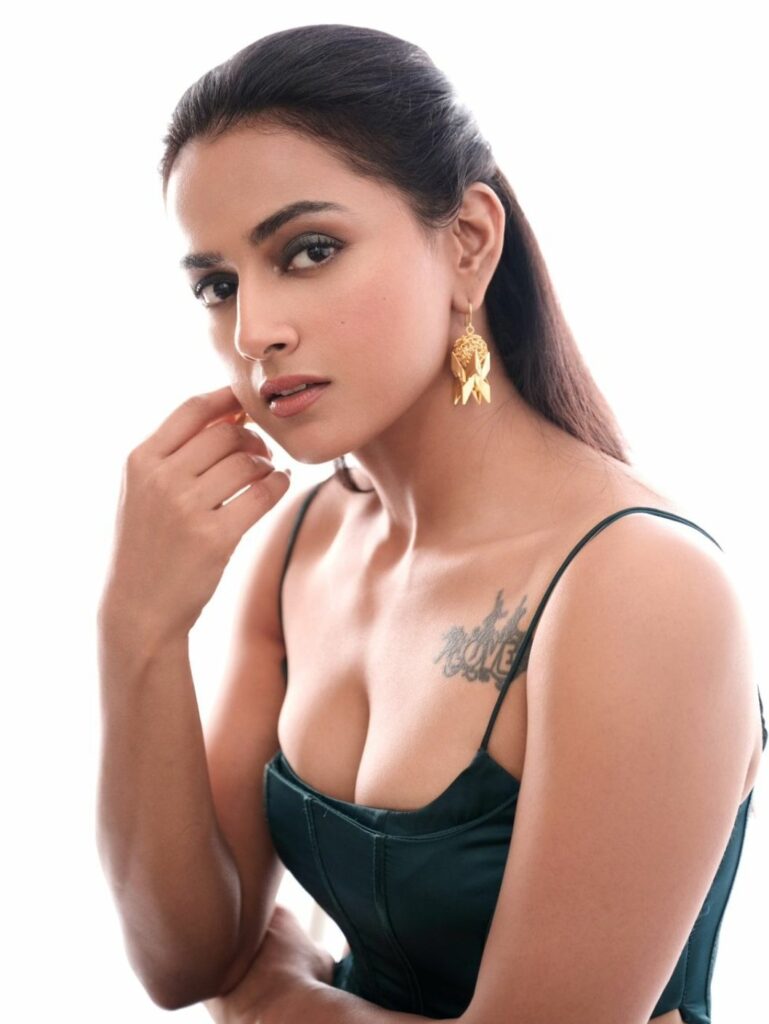 Shraddha Srinath Stunning Images, Shraddha Srinath Beautiful Images, Shraddha Srinath Photos, Shraddha Srinath pics, Shraddha Srinath stills, Shraddha Srinath