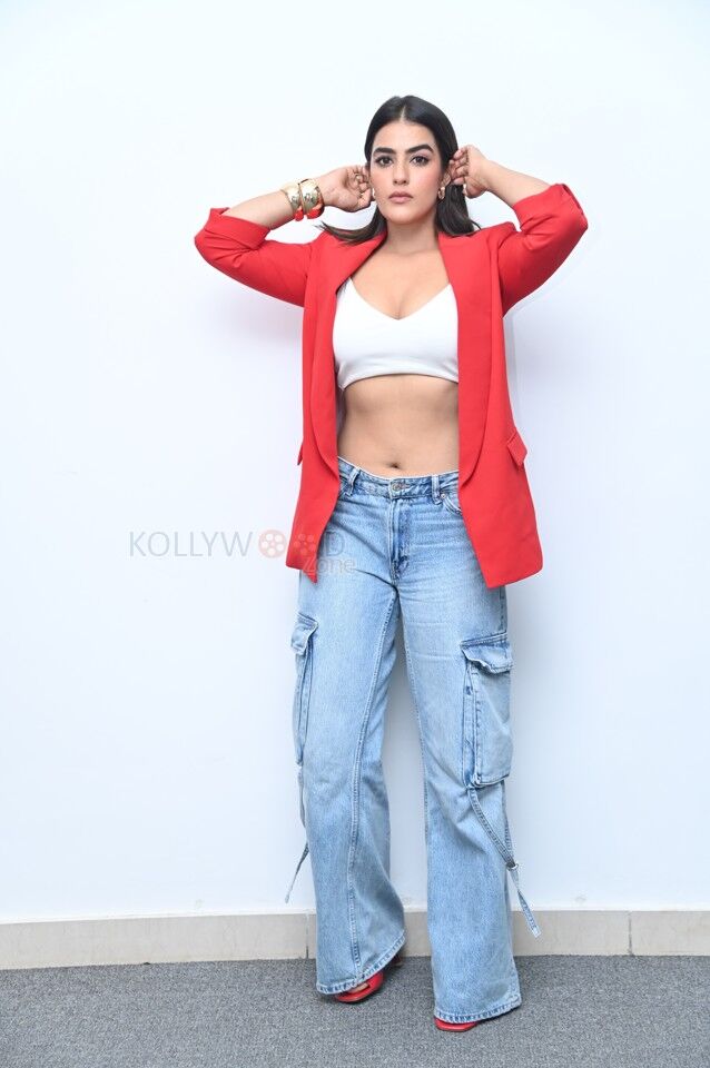 Kavya Thapar Stunning Images,Kavya Thapar Images,Kavya Thapar Stills, Kavya Thapar Pics, Kavya Thapar Hot Images,Kavya Thapar Pictures, Kavya Thapar Photos, Kavya Thapar. kavya Thapar Latest Images