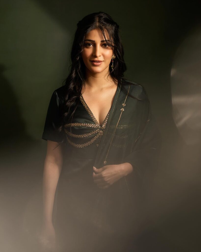 Shruti Haasan Latest Images, Shruti Haasan Images, Shruti Haasan Photos, Shruti Haasan Stills, Shruti Haasan Pics,, Shruti Haasan Stills, Shruti Haasan Pictures, Shruti Haasan,