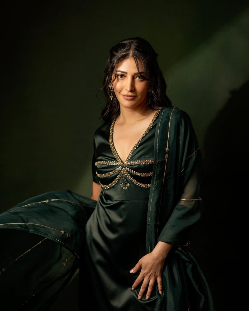 Shruti Haasan Latest Images, Shruti Haasan Images, Shruti Haasan Photos, Shruti Haasan Stills, Shruti Haasan Pics,, Shruti Haasan Stills, Shruti Haasan Pictures, Shruti Haasan,