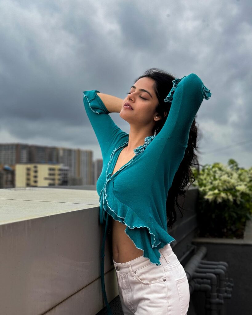 Riddhi Kumar Stunning Images, Riddhi Kumar Hot Images, Riddhi Kumar Images, Riddhi Kumar Pics, Riddhi Kumar Stills, Riddhi Kumar Pictures, Riddhi Kumar Photos