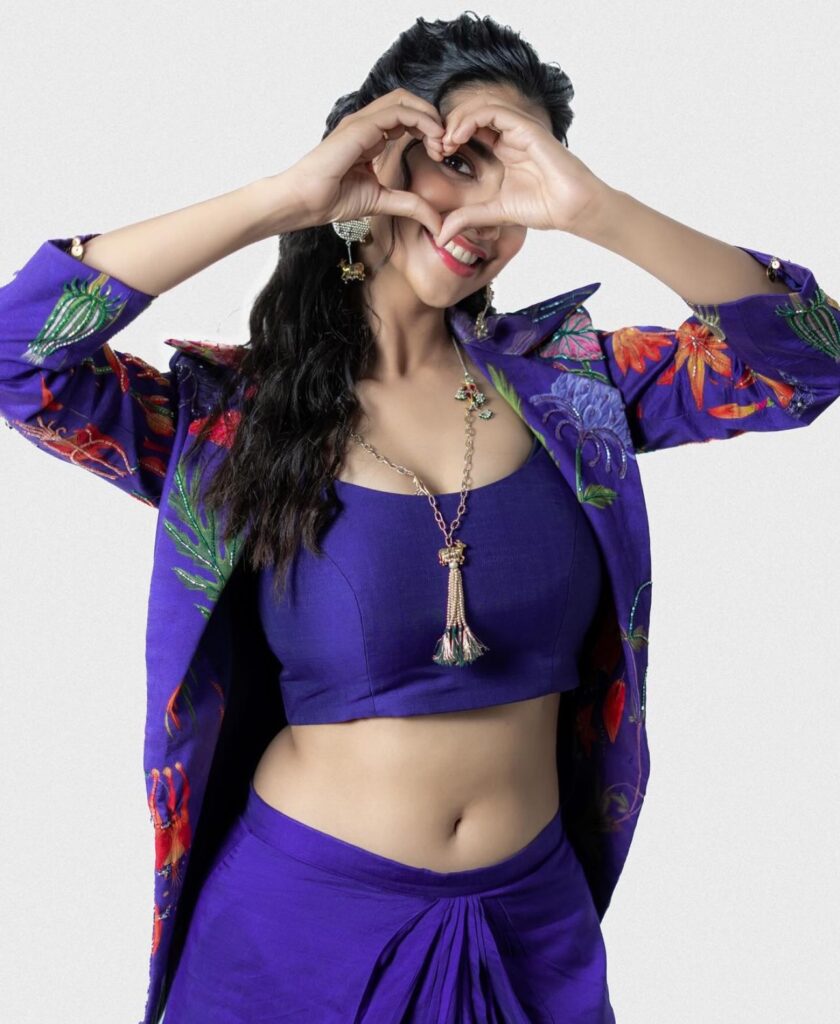 Meenakshi Chaudhary Latest Images, Meenakshi Chaudhary Photos, Meenakshi Chaudhary Stills, Meenakshi Chaudhary Images, Meenakshi Chaudhary Pictures, Meenakshi Chaudhary,