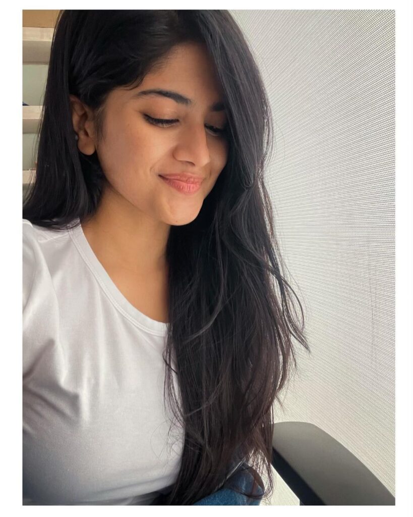 Megha Akash Stunning Images, Megha Akash Photos, Megha Akash Images, Megha Akash Pics, Megha Akash Stills, Megha Akash Hot Images, Megha Akash Pictures, Megha Akash.