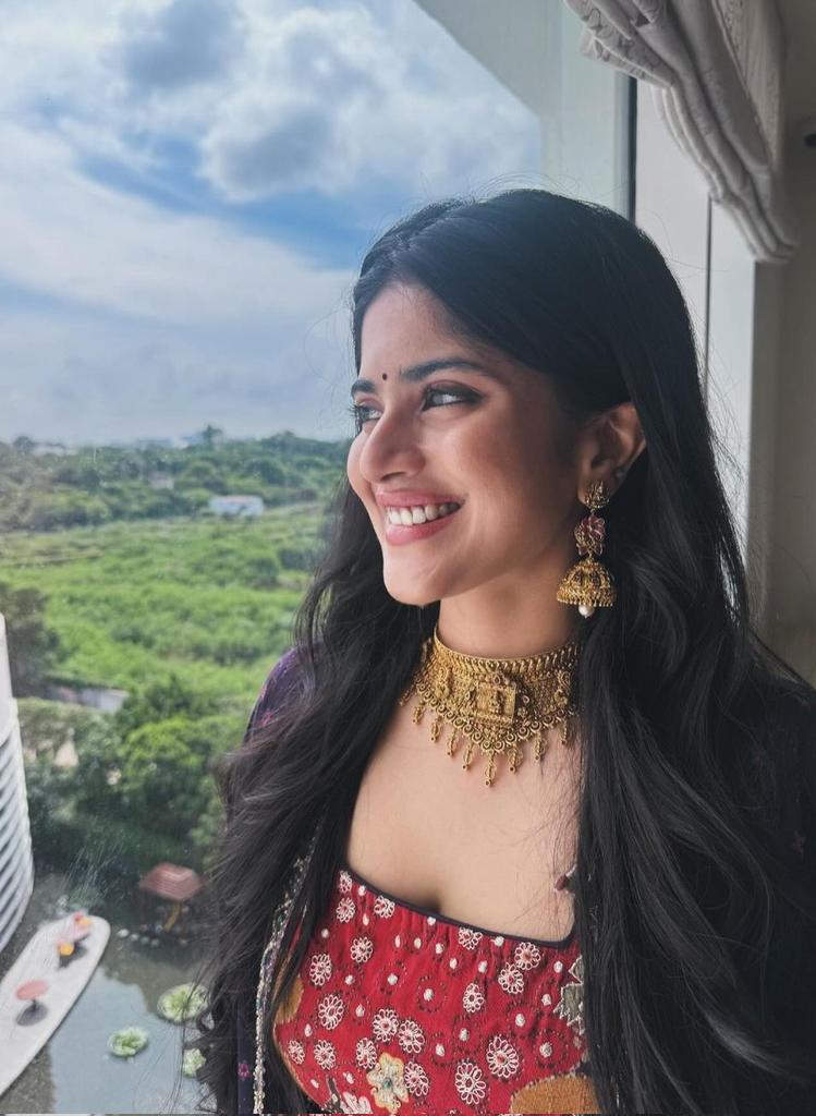 Megha Akash Stunning Images, Megha Akash Photos, Megha Akash Images, Megha Akash Pics, Megha Akash Stills, Megha Akash Hot Images, Megha Akash Pictures, Megha Akash.