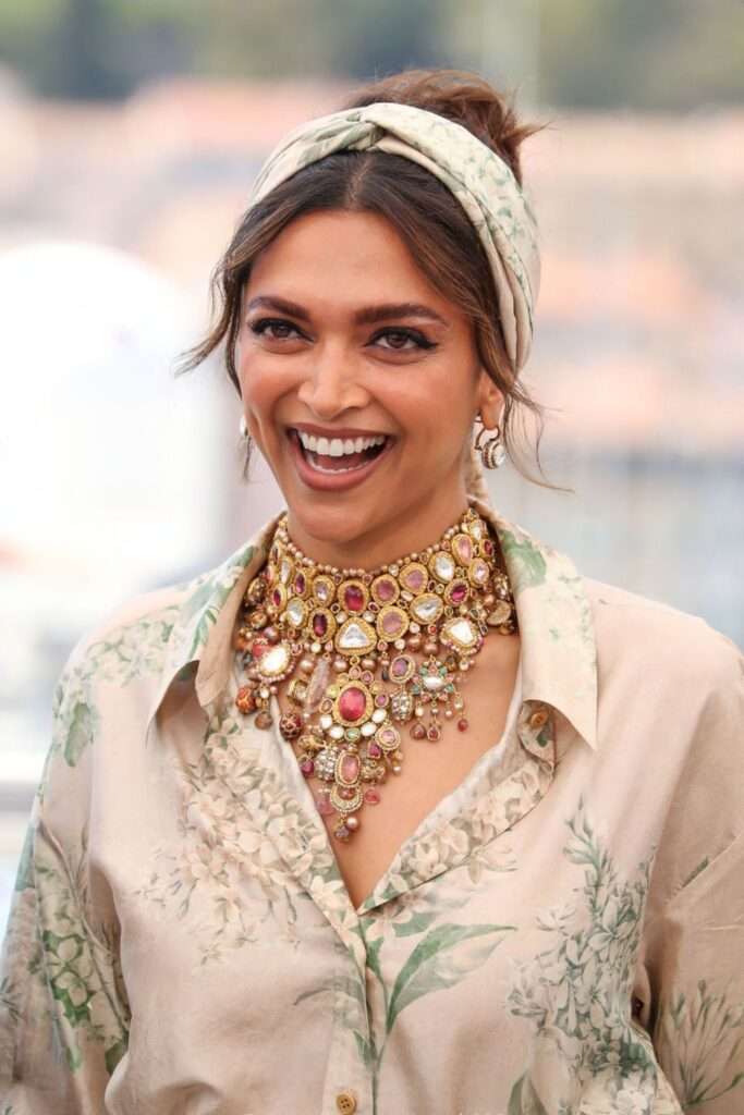 Deepika Padukone Beautiful Images, Deepika Padukone Pics, Deepika Padukone Photos, Deepika Padukone Stills, Deepika Padukone Pictures, Deepika Padukone.