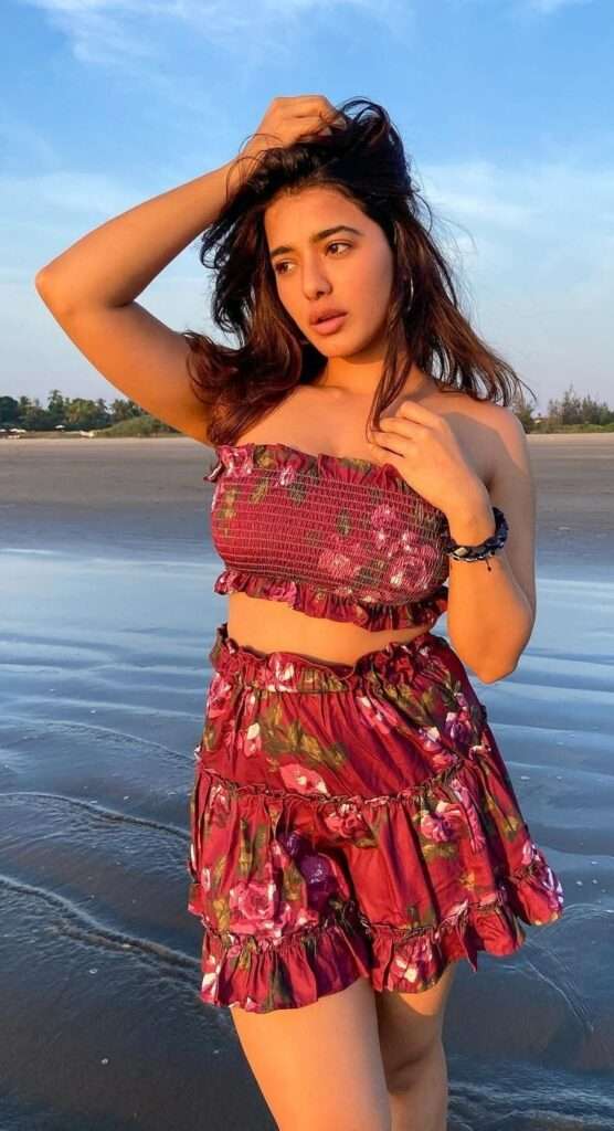 Ketika Sharma Stunning Images, Ketika Sharma Images, Ketika Sharma Photos, Ketika Sharma Pics, Ketika Sharma Stills, Ketika Sharma Pictures, Ketika Sharma.