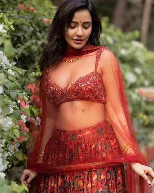 Neha Sharma Hot Images, Neha Sharma Photos, Neha Sharm Hot Photos, Neha Sharma Pics, Neha Sharma Pictures, Neha Sharma Hot, Neha Sharma Stills, Neha Sharma