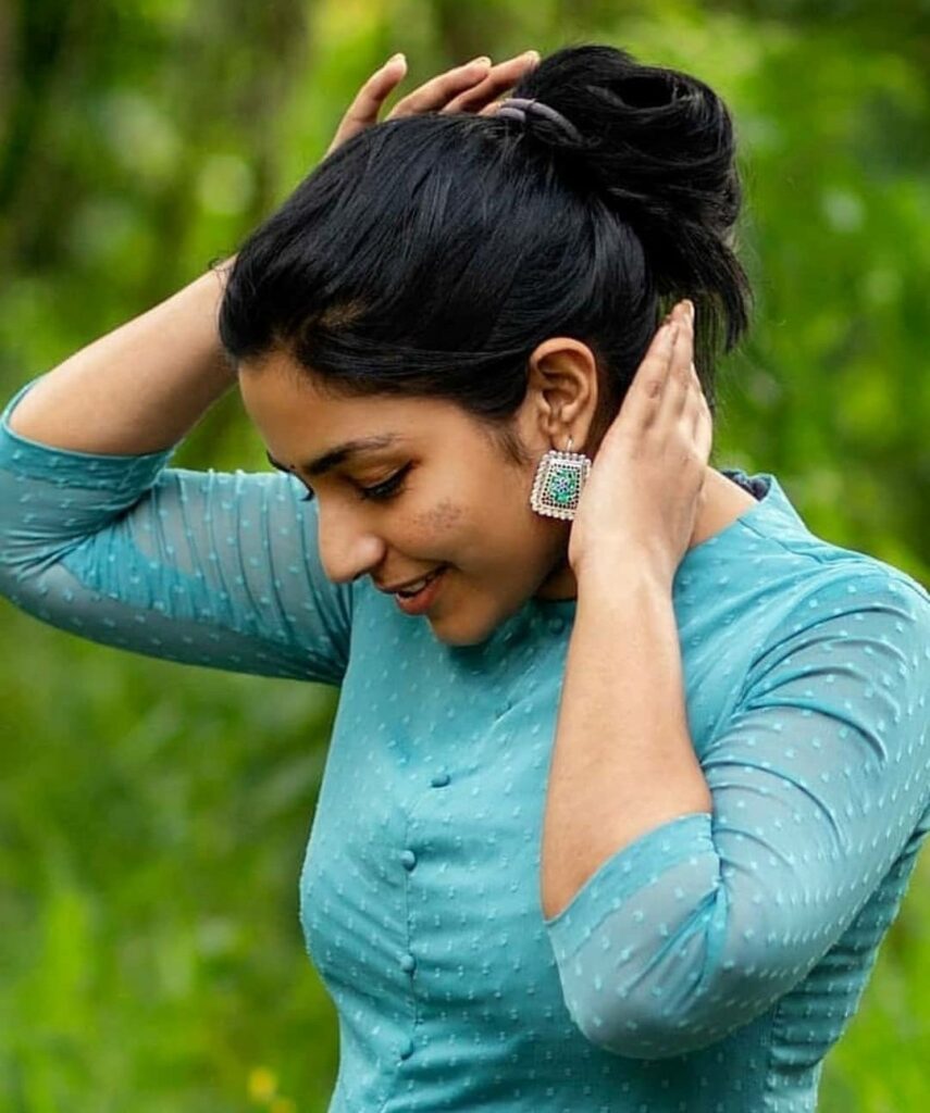 Rajisha Vijayan Beautiful Images, Rajisha Vijayan Stunning Images,  Rajisha Vijayan Pics, Rajisha Vijayan Images, Rajisha Vijayan Hot, Rajisha Vijayan stills, Rajisha Vijayan Pictures, Rajisha Vijayan.