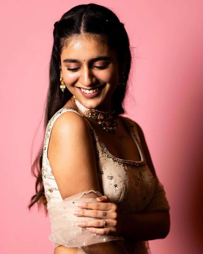 Priya Prakash Varrier Stunning Images, Priya Prakash Varrier Images, Priya Prakash Varrier Photos, Priya Prakash Varrier Pics, Priya Prakash Varrier Stills, Priya Prakash Varrier Pictures, Priya Prakash Varrier.