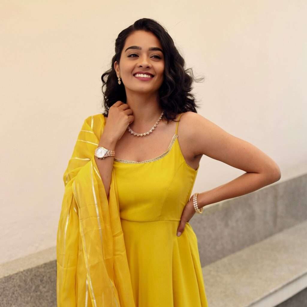 Gayathrie Shankar Stnning Images, Gayathrie Shankar Images, Gayathrie Shankar Photos, Gayathrie Shankar Pics, Gayathrie Shankar Stills, Gayathrie Shankar Pictures, Gayathrie Shankar.