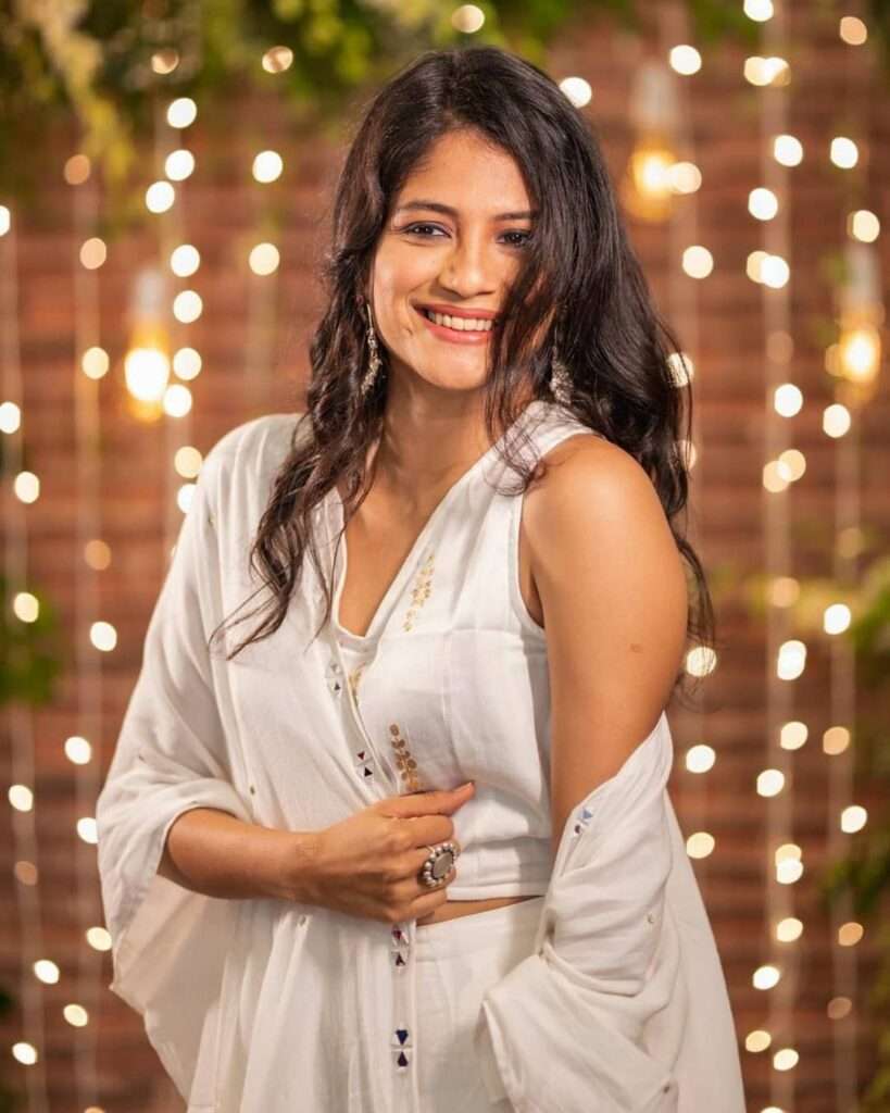 Aditi Balan Beautiful Images, Aditi Balan Images, Aditi Balan Photos, Aditi Balan Pics, Aditi Balan Stills, Aditi Balan Pictures, Aditi Balan Photo Gallery