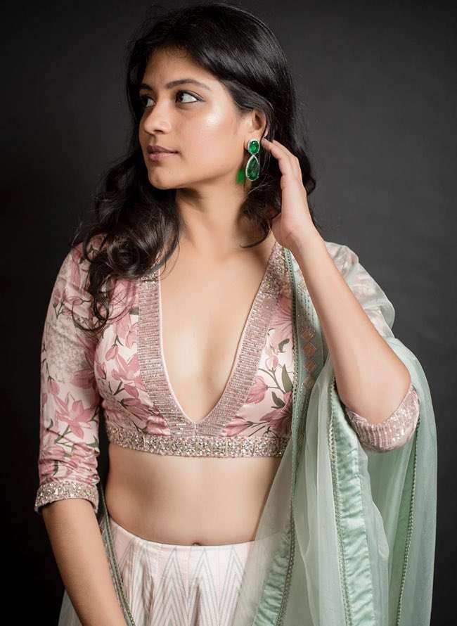 Aditi Balan Beautiful Images, Aditi Balan Images, Aditi Balan Photos, Aditi Balan Pics, Aditi Balan Stills, Aditi Balan Pictures, Aditi Balan Photo Gallery