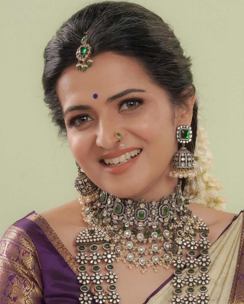 Dhivya Dharshini Beautiful Images, Dhivya Dharshini Images, Dhivya Dharshini Photos, Dhivya Dharshini Stills, Dhivya Dharshini Pics, Dhivya DharshiniPictures, Dhivya Dharshini.