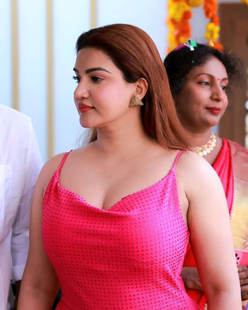 Honey Rose Beautiful Images, Honey Rose Images, Honey Rose Pictures, Honey Rose Photos, Honey Rose Stills, Honey Rose Pics, Honey Rose Glamorous images, Honey Rose.