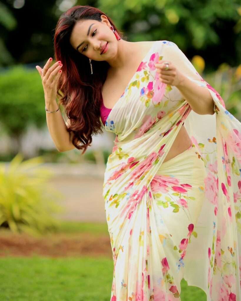 Honey Rose Beautiful Images, Honey Rose Images, Honey Rose Pictures, Honey Rose Photos, Honey Rose Stills, Honey Rose Pics, Honey Rose Glamorous images, Honey Rose.