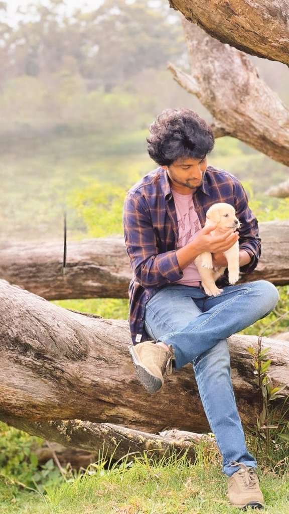 Hero Nani Photo Gallery, Nani Images, nani Photos, Nani sills, Nani Pics, nani Pictures, Nani HD wallpapers, Nani photos album, Natural Star Nani Images, 