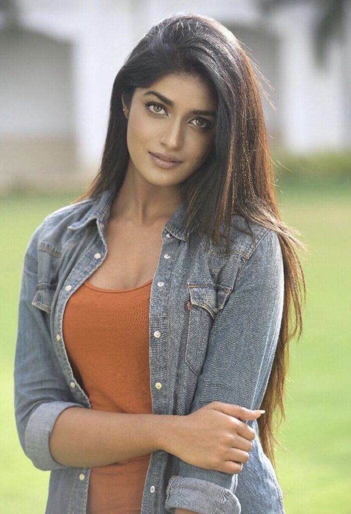 Dimple Hayathi Latest Images, Dimple Hayathi Images, Dimple Hayathi Photos, Dimple Hayathi Pics, Dimple Hayathi Stills, Dimple Hayathi Pictures, Dimple Hayathi Photo Gallery, Dimple Hayathi.