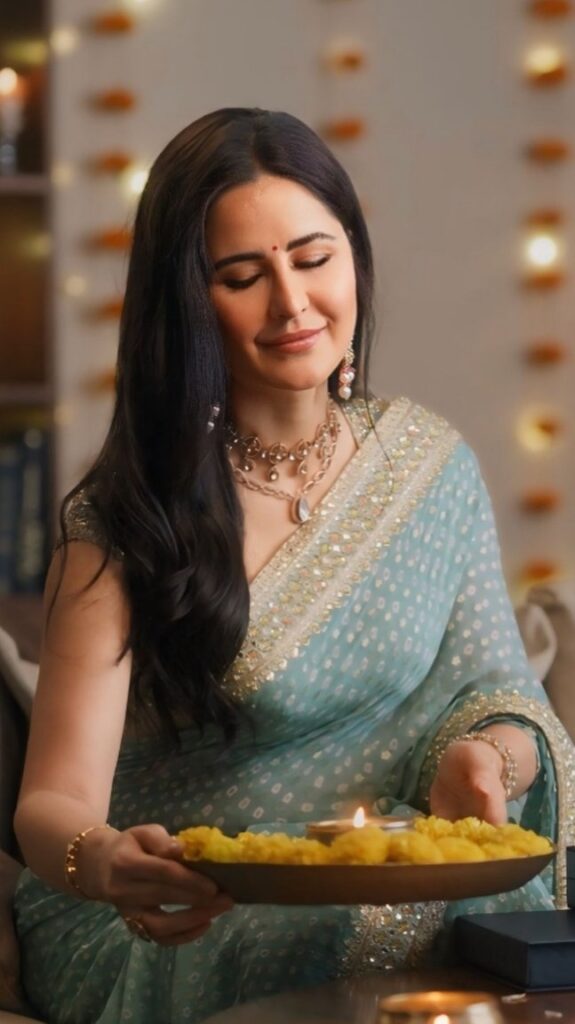 Katrina Kaif Latest Images, Katrina Kaif Images, Katrina Kaif Photos, Katrina Kaif Stills, Katrina Kaif Pics, Katrina Kaif Pictures, Katrina Kaif Photo Gallery, Katrina Kaif.