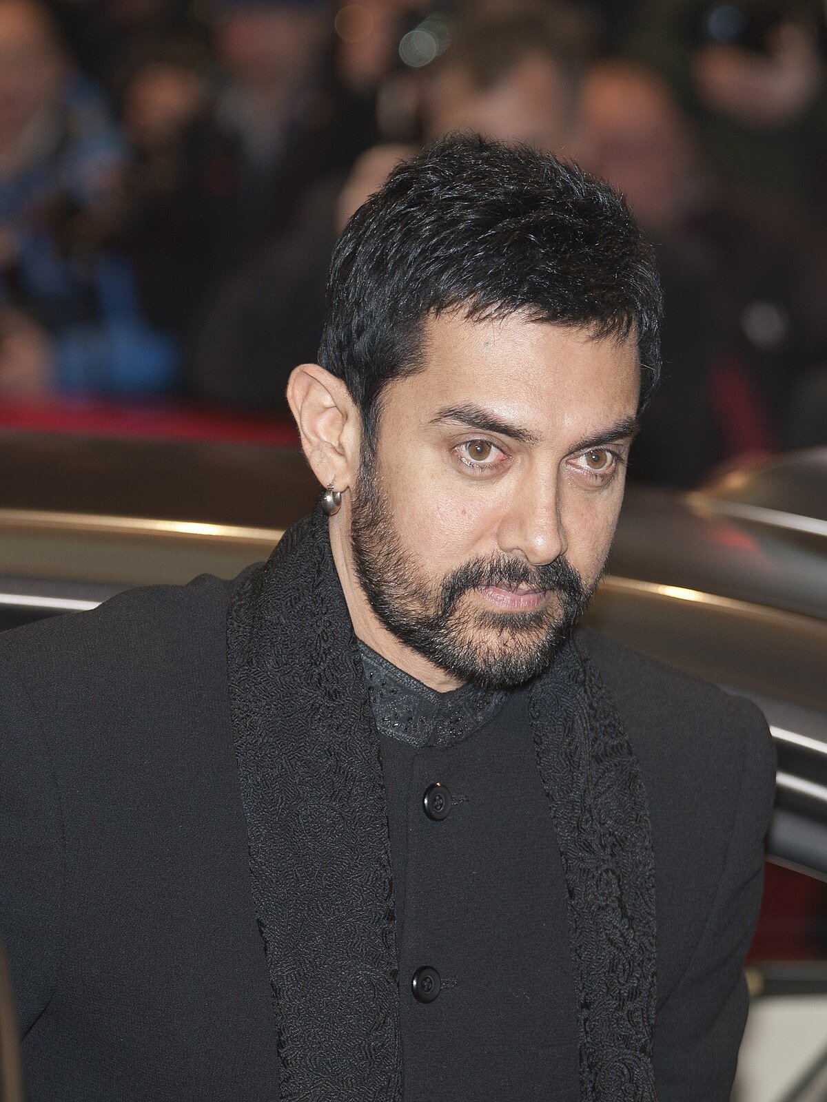 Aamir Khan Family, Aamir Khan Age, Aamir Khan Height, Aamir Khan Wife, Aamir Khan Children, Aamir Khan Father, Aamir Khan Mother, Aamir Khan Sisters, Aamir Khan