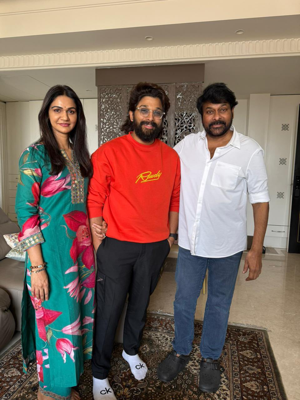 Allu Arjun Visits Chiranjeevi After Jail Incident, Allu Arjun Visits Chiranjeevi's House with Family, Allu Arjun Plans to Discuss Sandhya Theatre Incident with Chiranjeevi, Allu Arjun's First Visit to Chiranjeevi's House After Jail Incident,