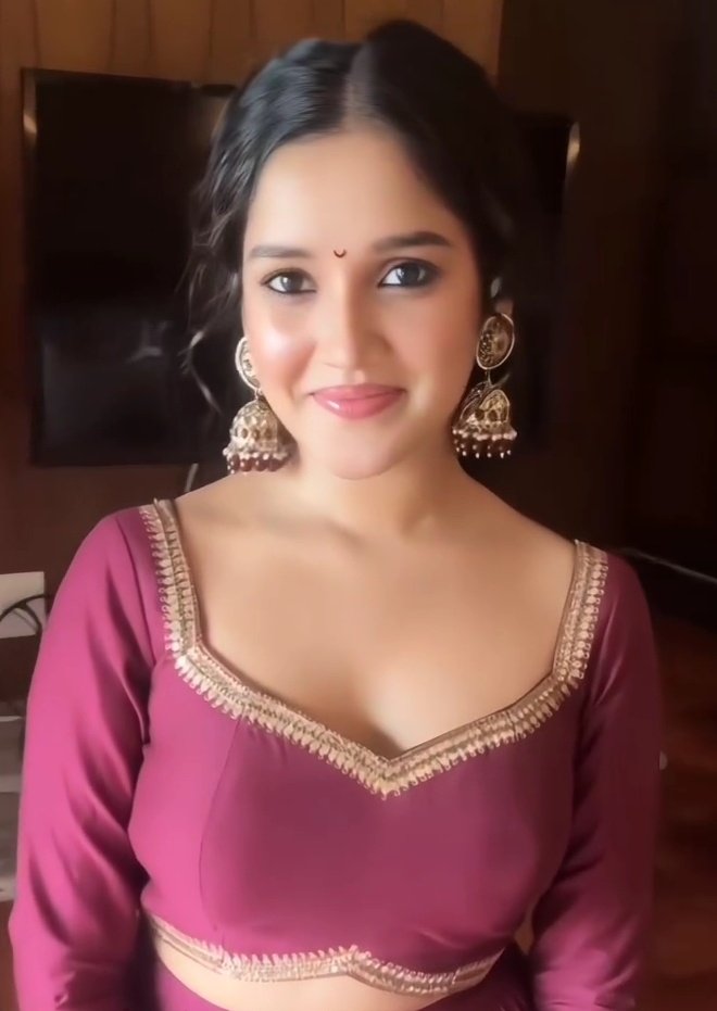 Anikha Surendran Family, Anikha Surendran Age, Anikha Surendran Height, Anikha Surendran DOB, Anikha Surendran Family, Anikha Surendran Birth Place, Anikha Surendran