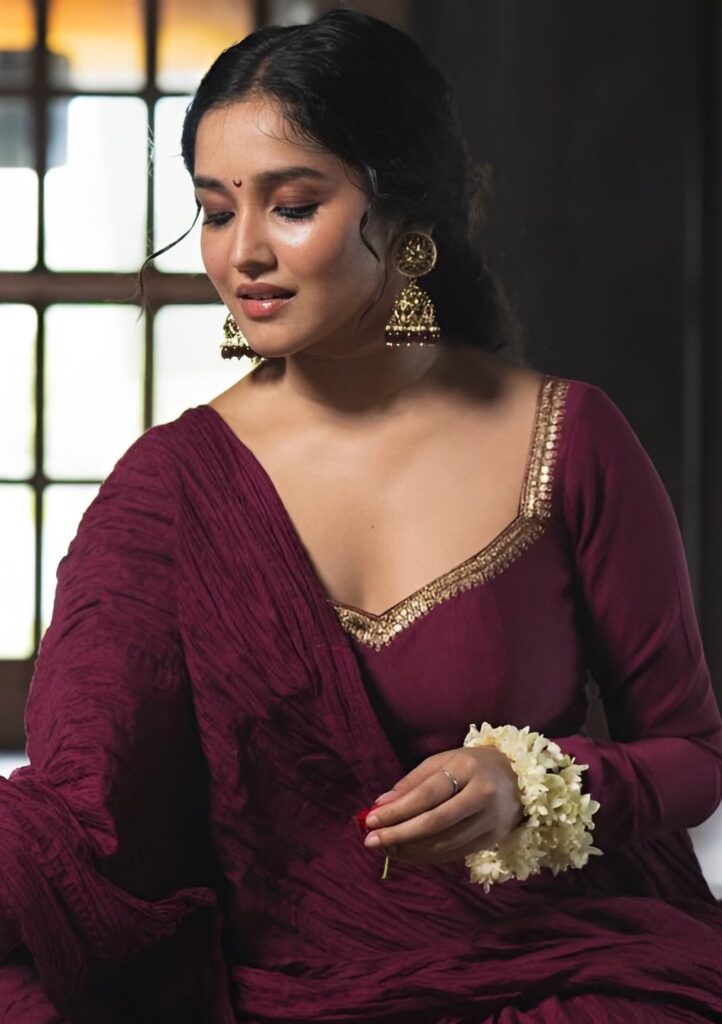 Anikha Surendran Family, Anikha Surendran Age, Anikha Surendran Height, Anikha Surendran DOB, Anikha Surendran Family, Anikha Surendran Birth Place, Anikha Surendran