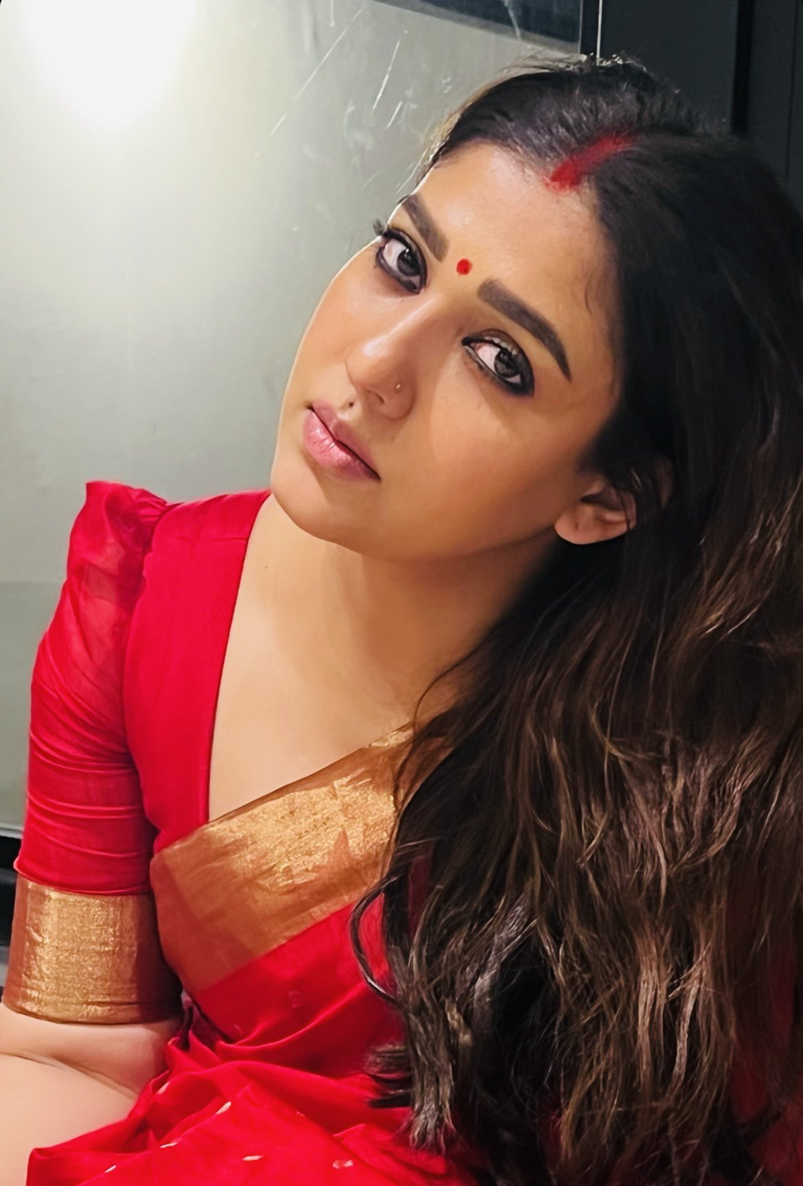 5 Best Glamorous Images of Nayanthara, Top 5 Glamorous Looks of Nayanthara, Nayanthara’s 5 Most Glamorous Moments, Unforgettable Glamorous Photos of Nayanthara,