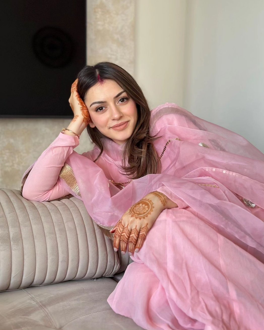 Hansika Motwani Family, Hansika Motwani Age, Hansika Motwani Height, Hansika Motwani Husband, Hansika Motwani Children, Hansika Motwani Father, Hansika Motwani,