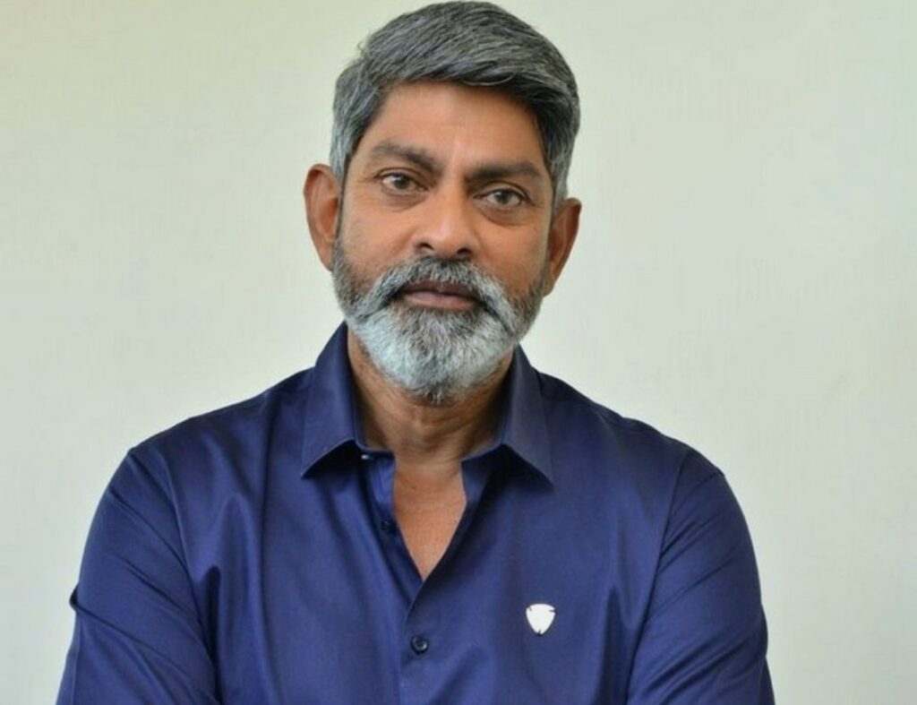 Jagapathi Babu Family, Jagapathi Babu Age, Jagapathi Babu Height, Jagapathi Babu Wife, Jagapathi Babu Children, Jagapathi Babu Family, Jagapathi Babu DOB, Jagapathi Babu,