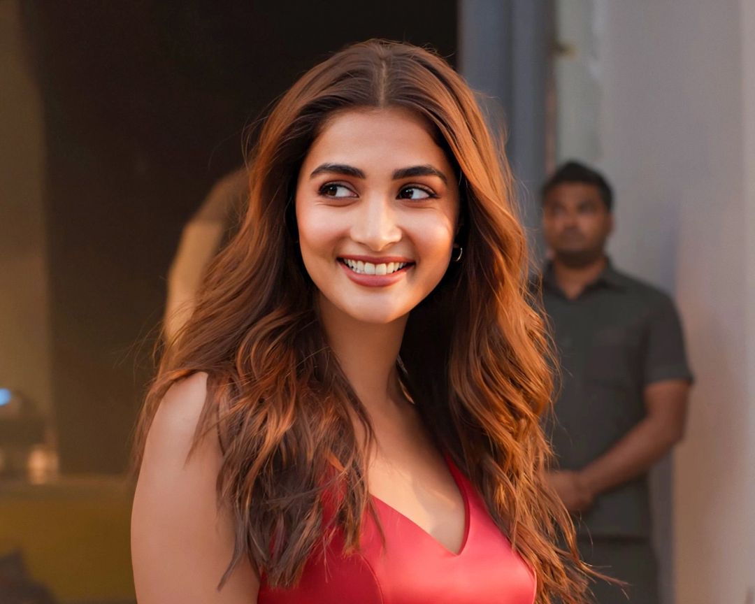 Pooja Hegde Family, Age, Height and Popularity