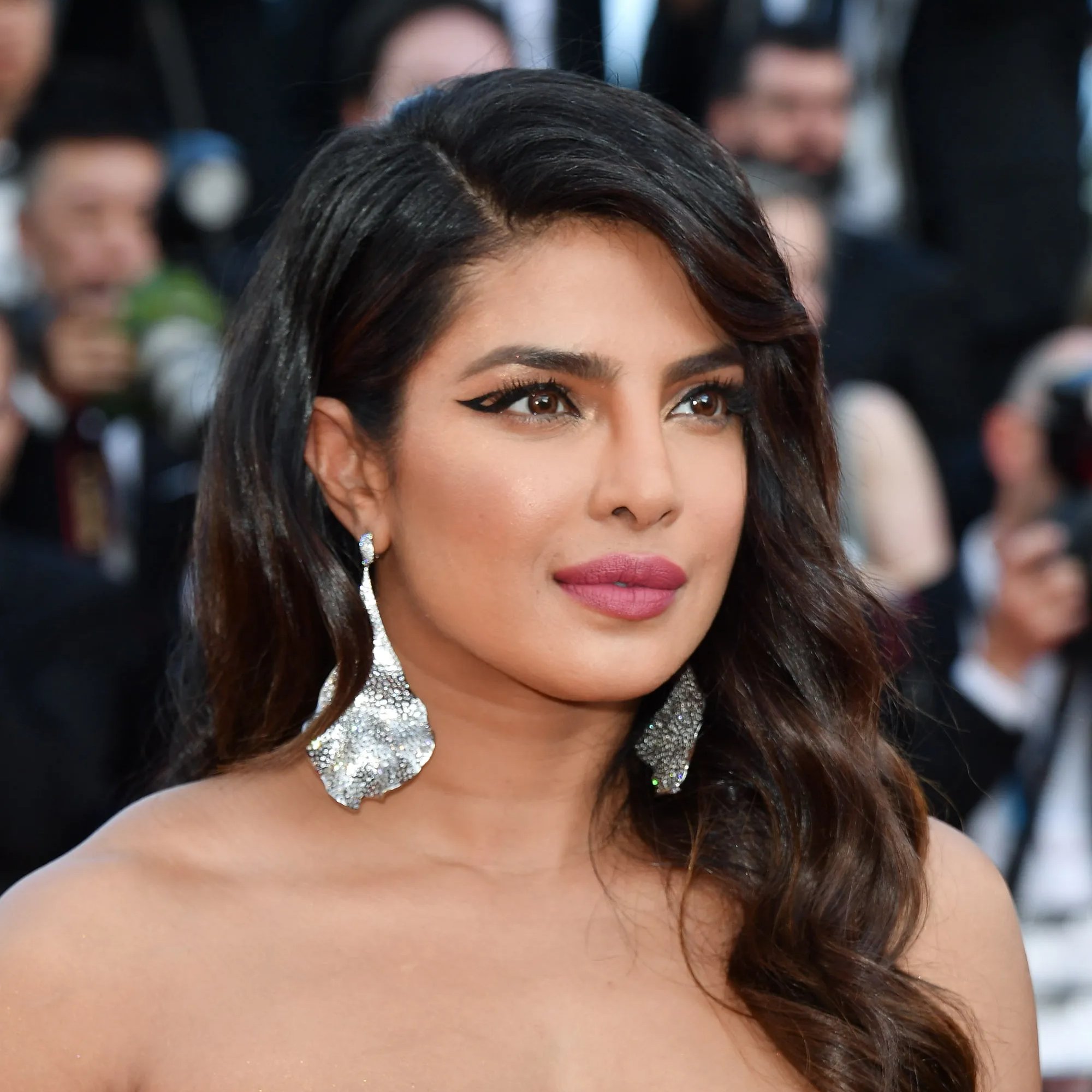 Priyanka Chopra to Star in Mahesh Babu Movie, Priyanka Chopra in Talks for SSMB29, Excitement for Mahesh Babu and Rajamouli's Next, Mahesh Babu Next Movie Update, Rajamouli Next Movie Update,