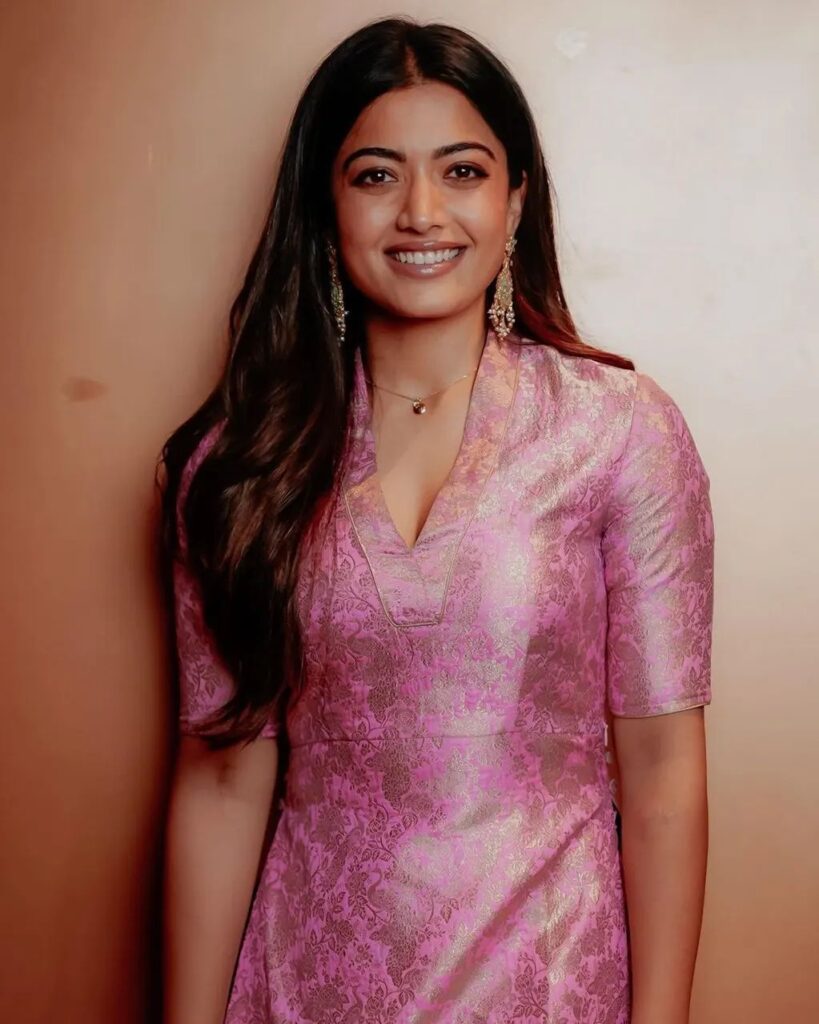 Rashmika Mandanna Family, Rashmika Mandanna Age, Rashmika Mandanna Height, Rashmika Mandanna DOB, Rashmika Mandanna father, Rashmika Mandanna Mother, Rashmika 