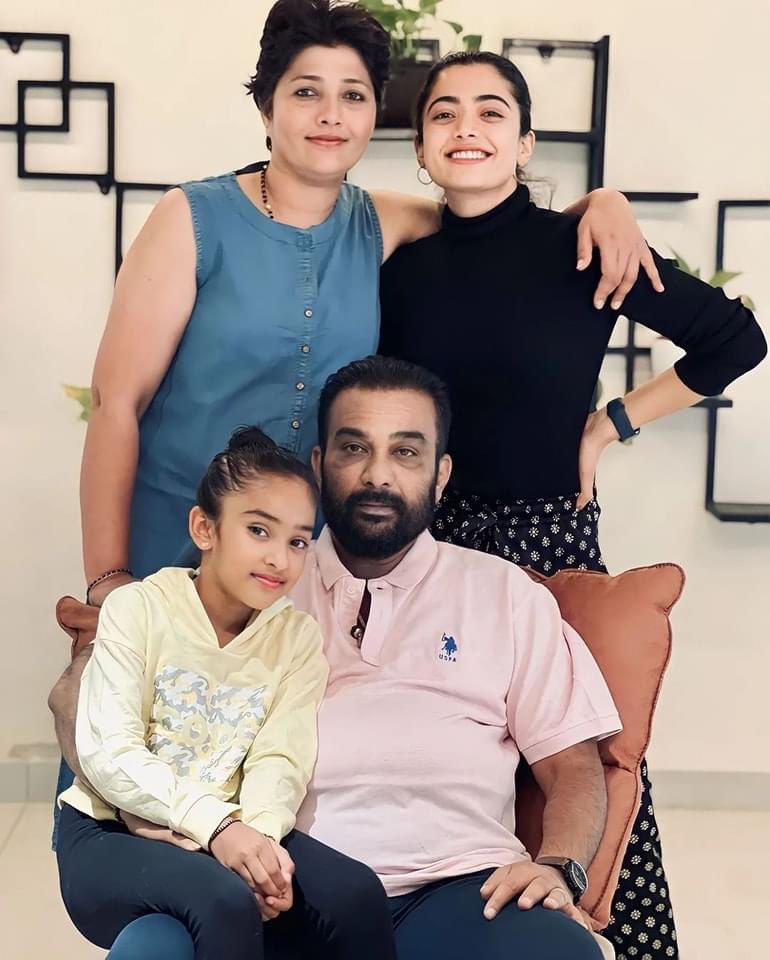 Rashmika Mandanna Family, Rashmika Mandanna Age, Rashmika Mandanna Height, Rashmika Mandanna DOB, Rashmika Mandanna father, Rashmika Mandanna Mother, Rashmika 