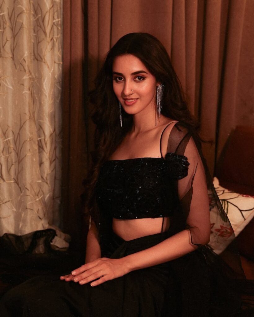 Simrat Kaur Latest Images, Simrat Kaur Images, Simrat Kaur Photos, Simrat Kaur Stills, Simrat Kaur Pictures, Simrat Kaur Photo Gallery, Simrat Kaur,